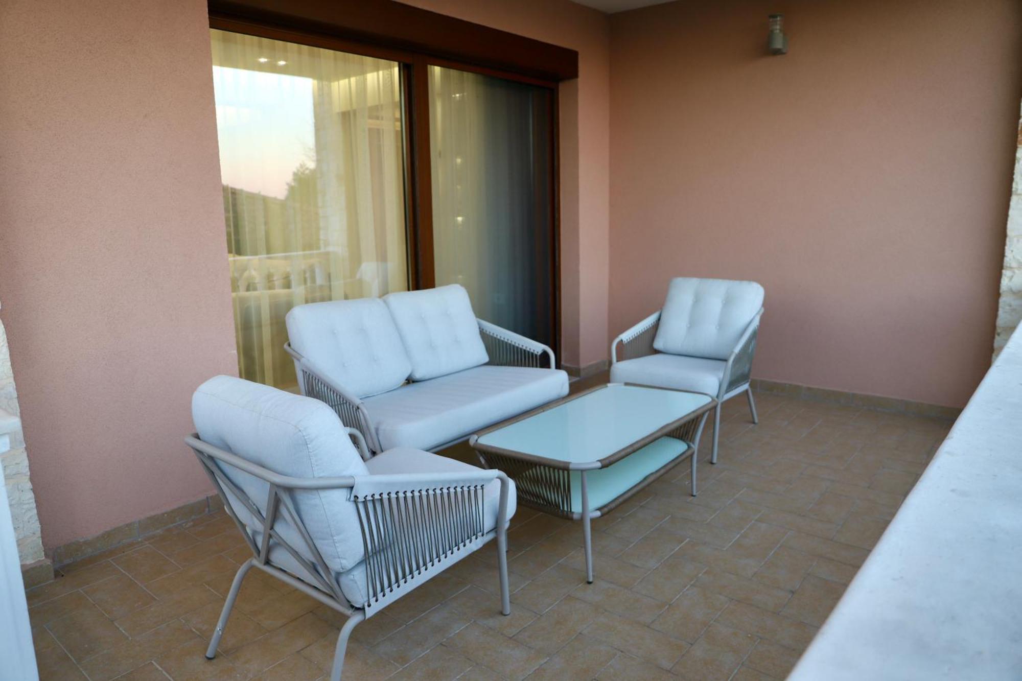 Green Villa With Private Pool Durrës Exterior foto