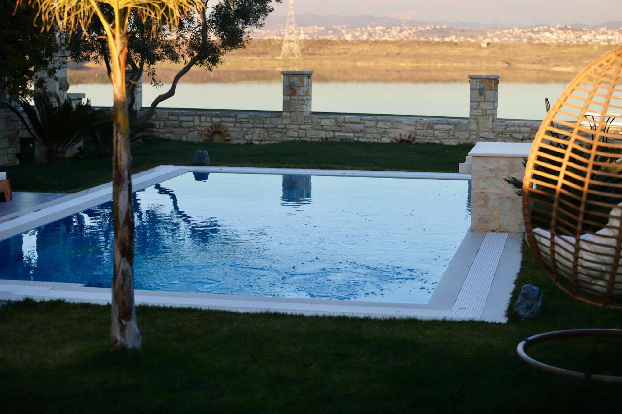 Green Villa With Private Pool Durrës Exterior foto